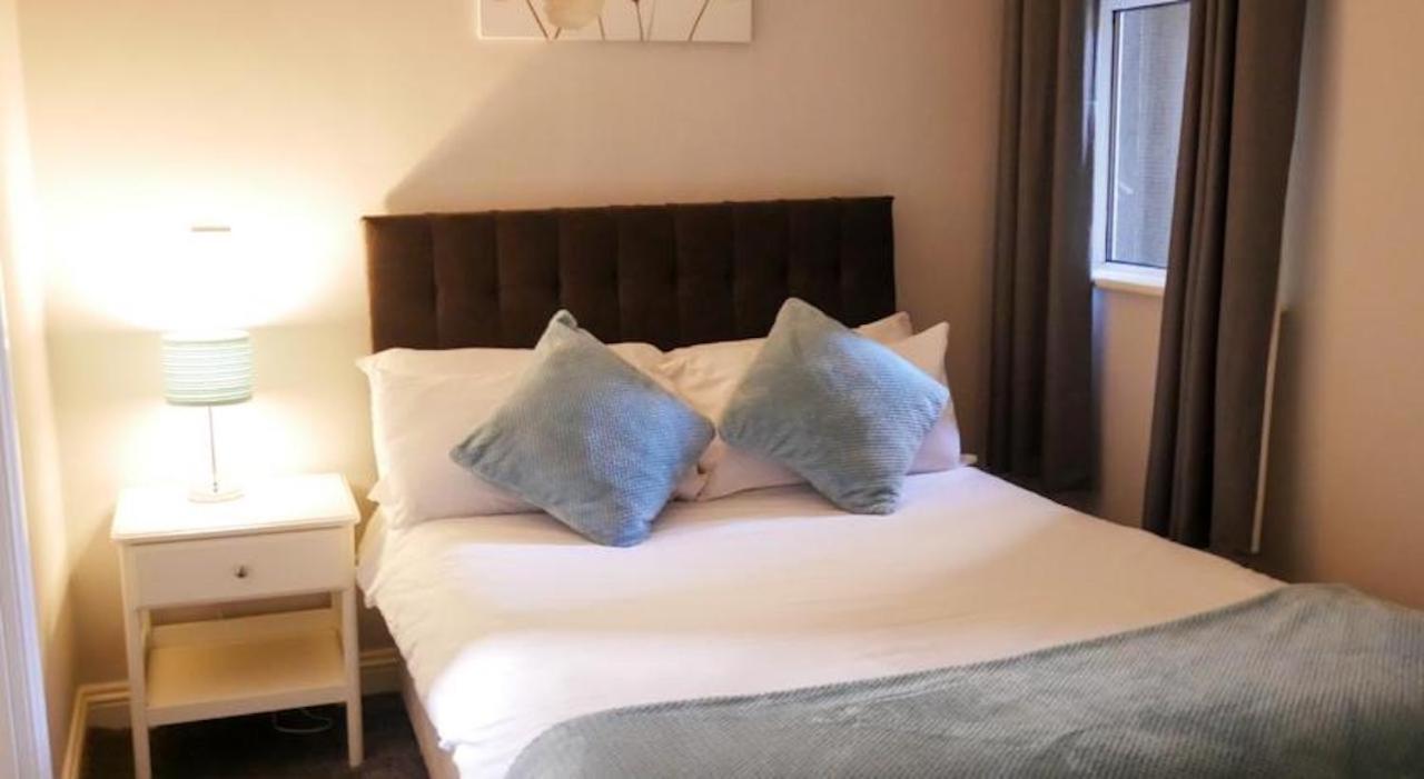 Eurostar Budget Rooms - Next To Kings Cross & Eurostar Train Station Лондон Екстер'єр фото